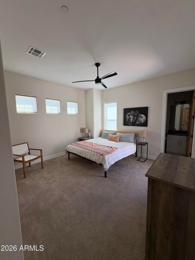 Building Photo - 6896 E Lomas Verdes Dr