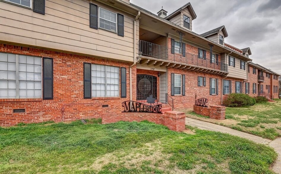 Building Photo - 1735 S Peoria Ave