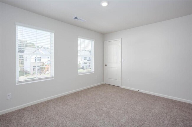 Building Photo - 61 Grv Spgs Ct