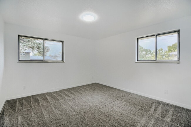 Building Photo - 375 Depew St