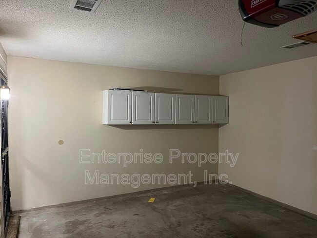 Building Photo - 3931 Long Creek Rd