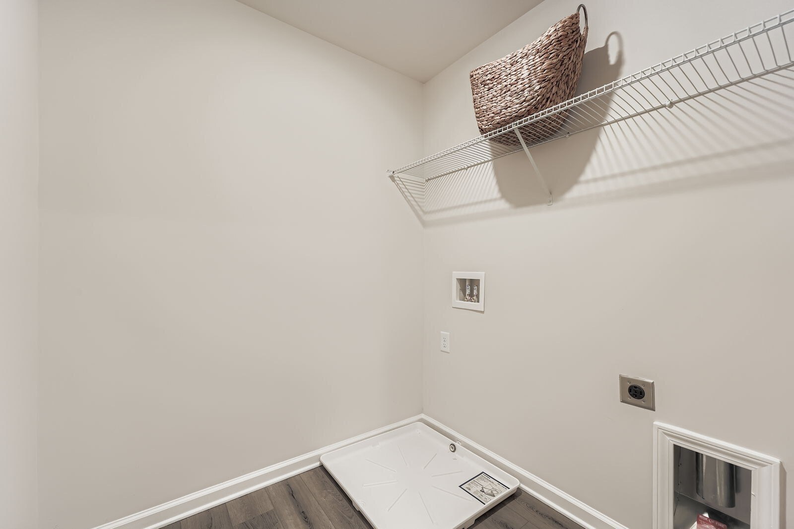 Building Photo - 122 Pyrus Ln