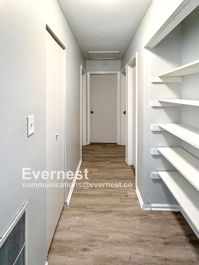 Building Photo - 10703 Pintail Pl
