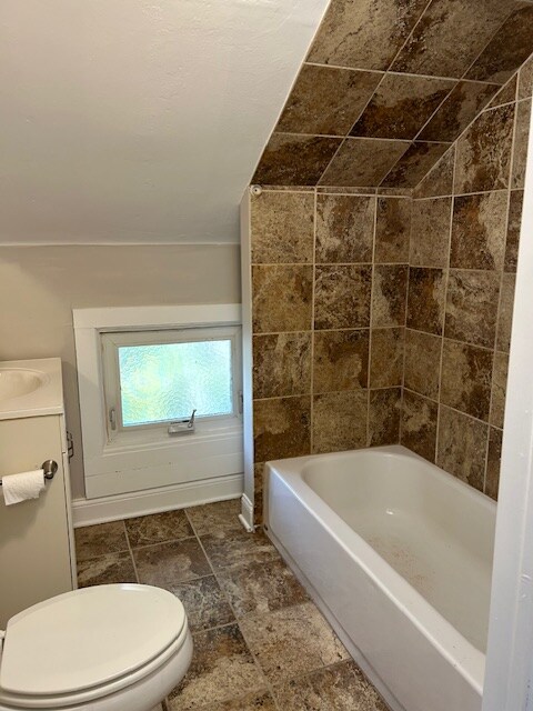 Building Photo - 2032 Manitou Ave