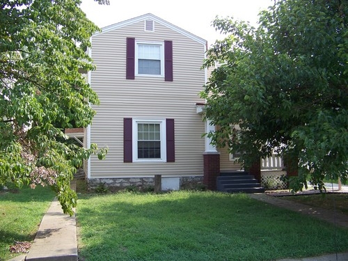 Building Photo - 806 W Walnut St