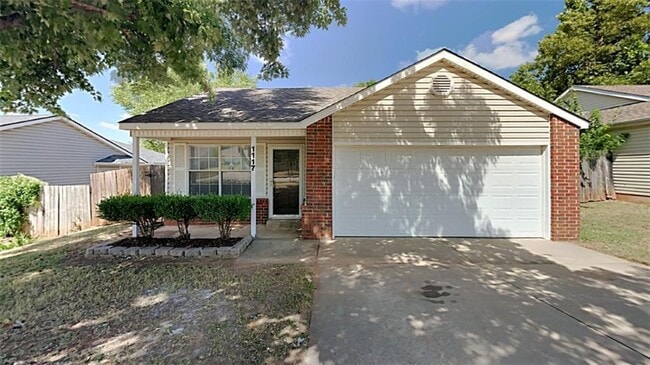 Building Photo - 1117 Cedarcrest St