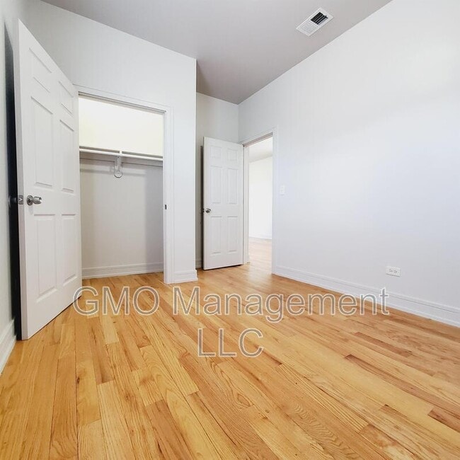 Building Photo - 4048 W Lexington St
