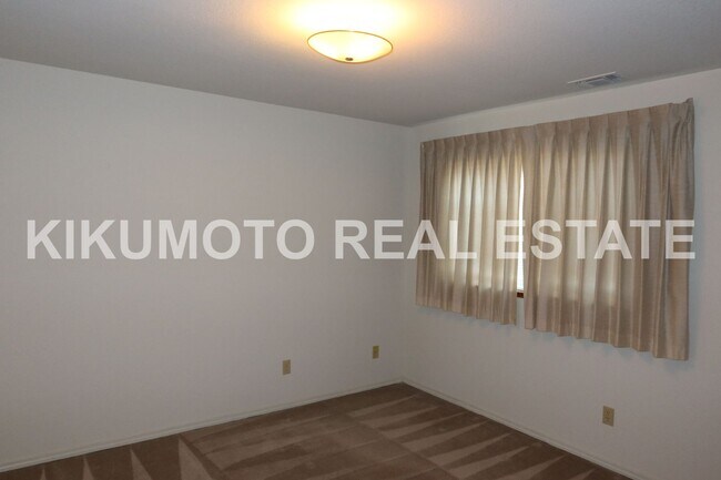 Building Photo - Riverlake 4 bedroom, 3 bath, 3 car home