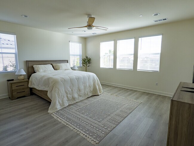 Building Photo - 58320 Coral View Way