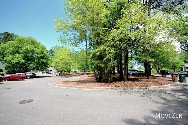Building Photo - 120 Shady Meadow Cir