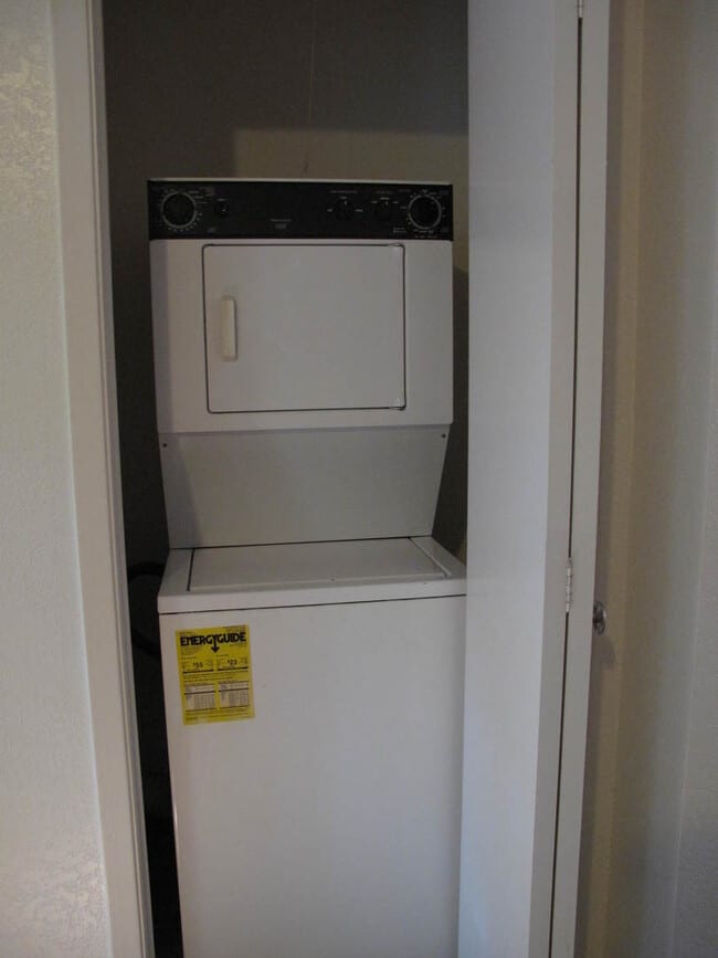 Building Photo - RHICK