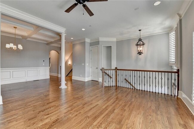 Building Photo - 350 Mystic Ridge Ln