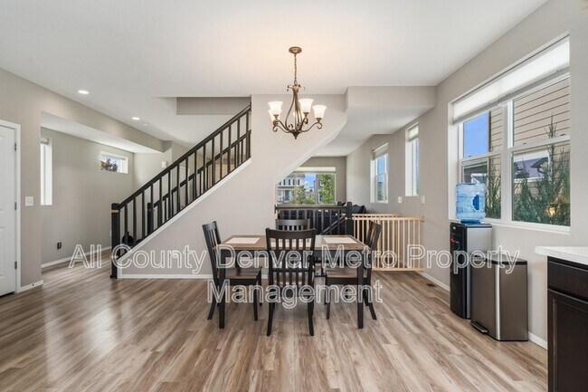 Building Photo - 4827 Mt Shavano St