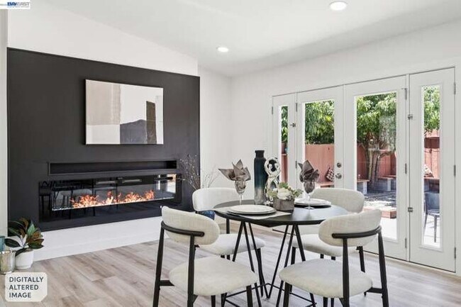 Building Photo - 2800 Seville Cir