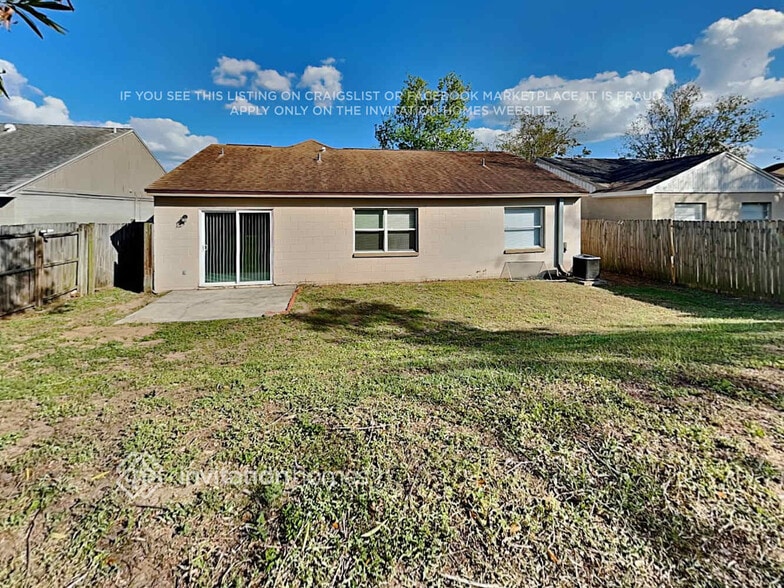 Building Photo - 234 Regal Park Dr