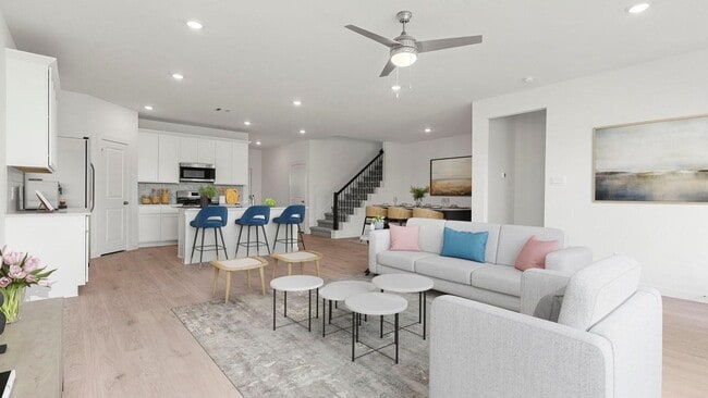 Building Photo - 4127 Camden Lakes St