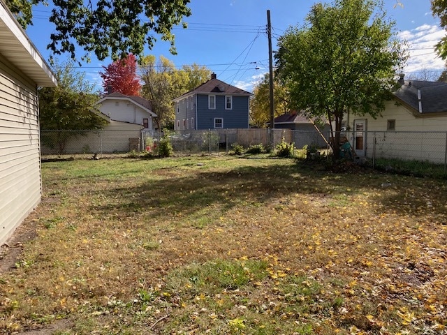 Building Photo - 115 W 13th St