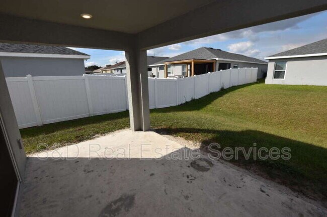 Building Photo - 372 Cascara Ln