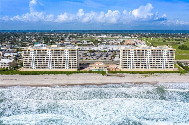 Building Photo - 1025 Jimmy Buffett Mem Hwy