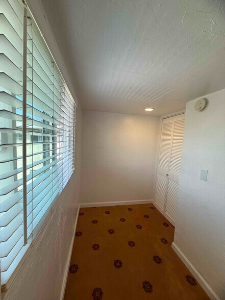 Building Photo - 7237 Milton Ave