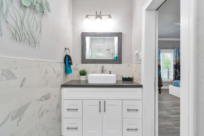 Building Photo - 2615 Arbor St