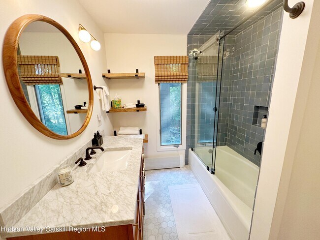 Building Photo - 26 Webster Rd