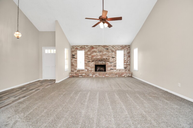 Building Photo - 22206 Elsinore Dr