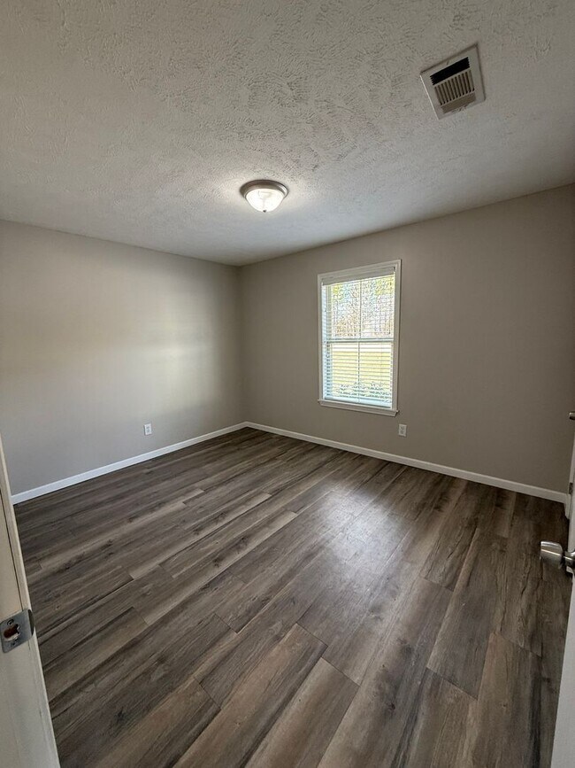 Building Photo - 1578 Drive 1578