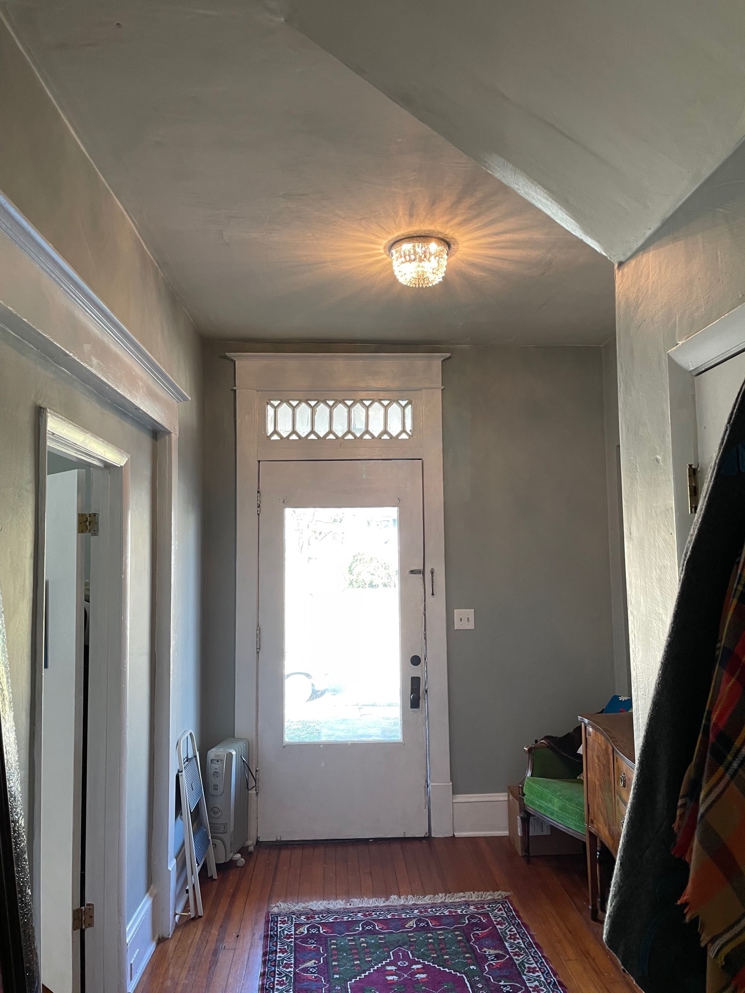 Building Photo - 422 Woods Ave SW