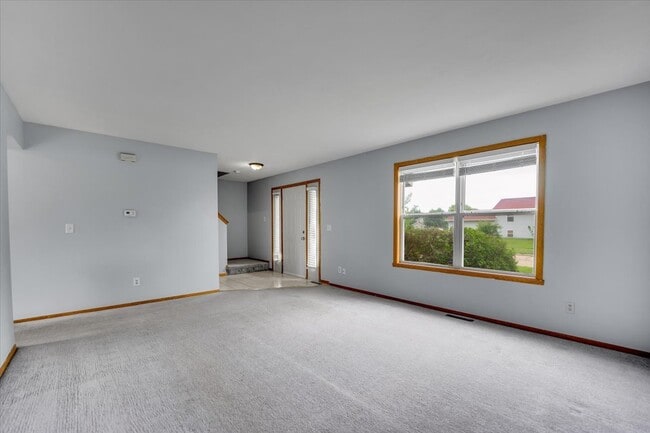 Building Photo - 6621 Samantha Ln