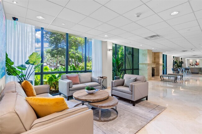 Building Photo - 4900 N Ocean Blvd