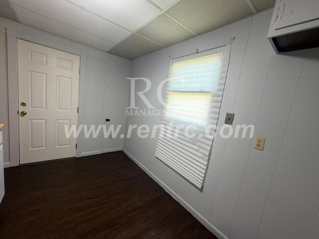 Building Photo - 516 Shadowlawn-