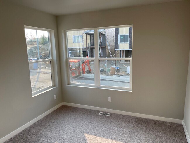 Building Photo - Beautiful New 5BD/4BTH Bella Cresta Home f...