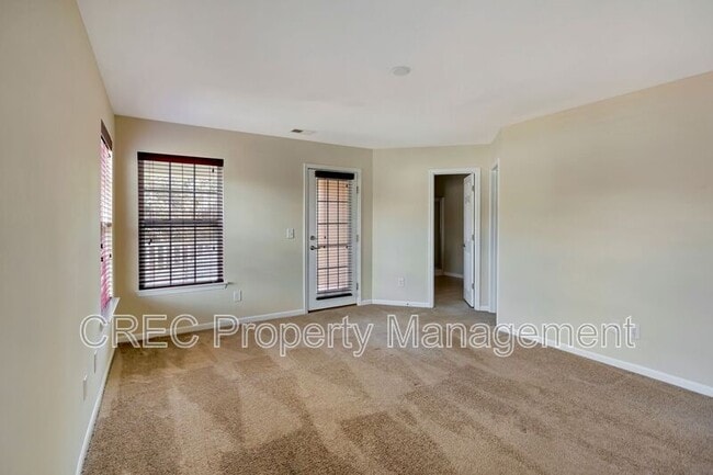 Building Photo - 9161 Parlor Dr