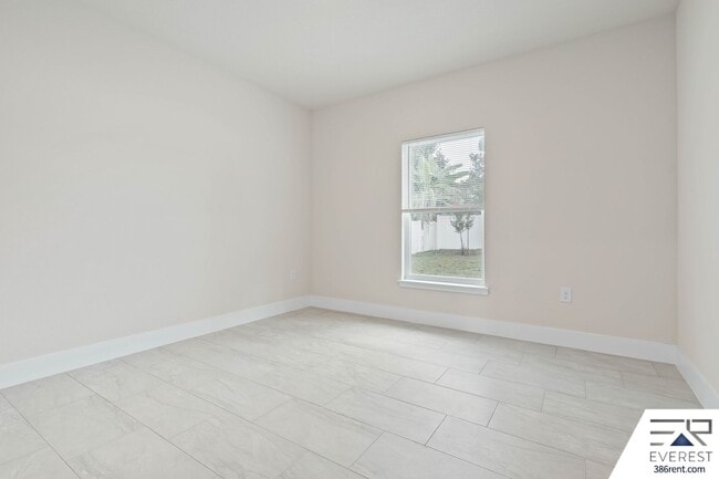 Building Photo - FULLY FENCED, LIKE NEW 3/2/2 IN DESIRABLE INDIAN TRAILS