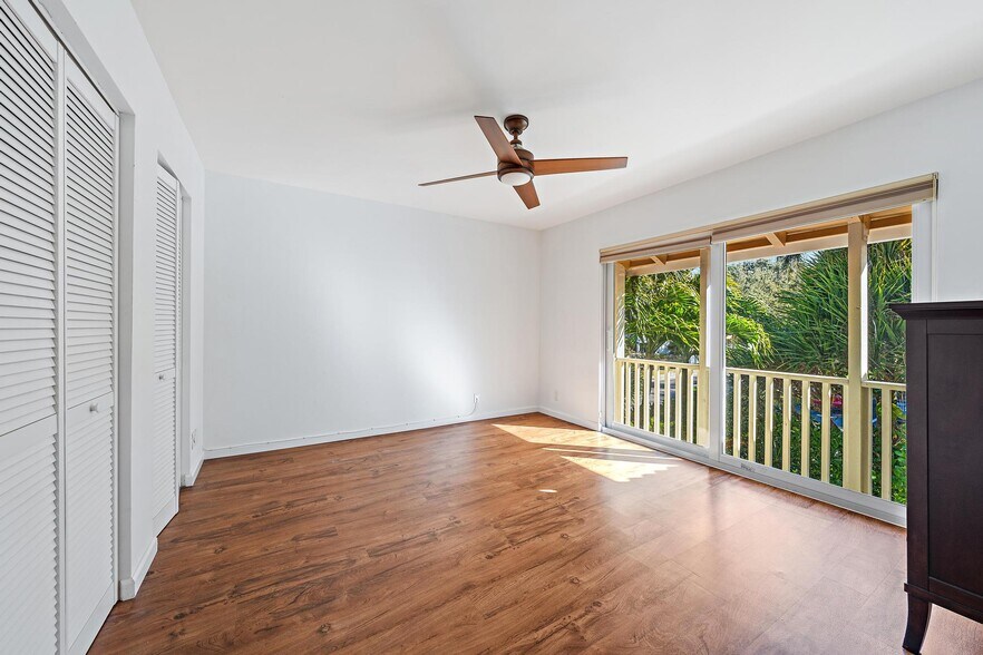 Building Photo - 120 Seabreeze Cir