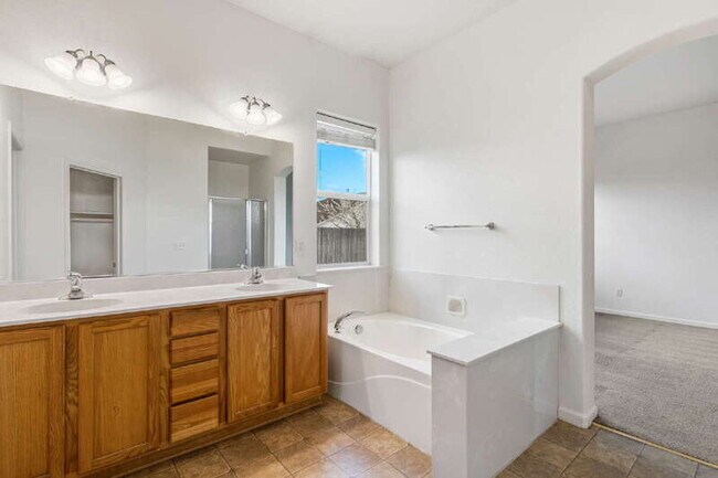 Building Photo - 7991 Springarden Wy