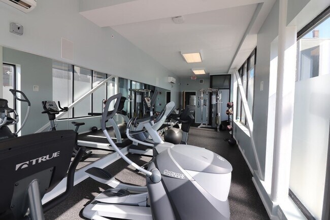 Building Photo - 488 Dorchester Ave