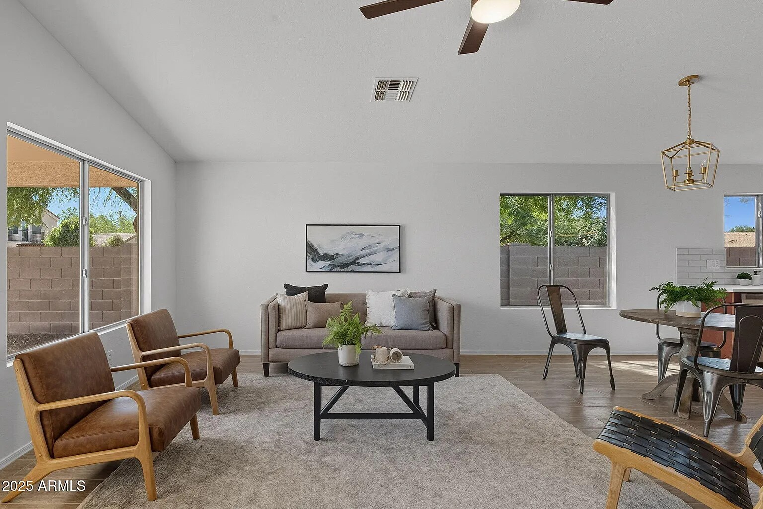 Building Photo - 2148 N Santiana Pl