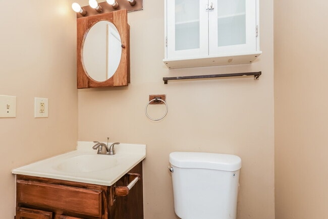 Building Photo - 4829 Catskill Dr