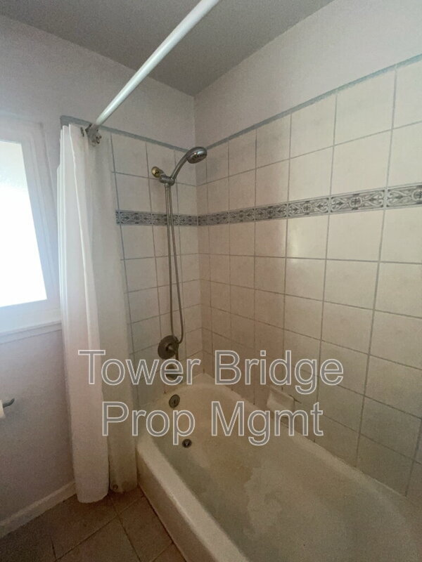 Building Photo - 3751 El Ricon Way