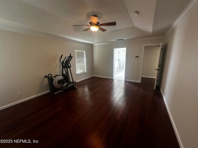 Building Photo - 12080 Scarsdale Dr