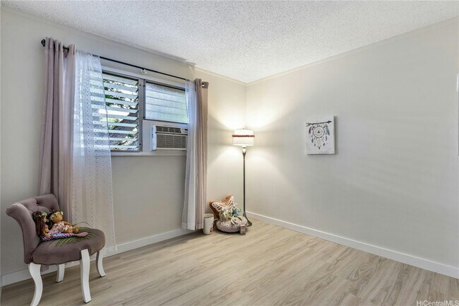 Building Photo - 98-1394-1394 Nola St