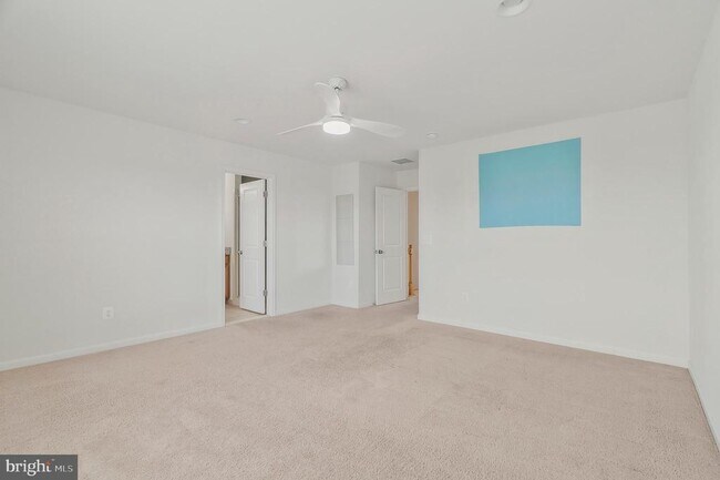 Building Photo - 42502 Dogwood Glen Square