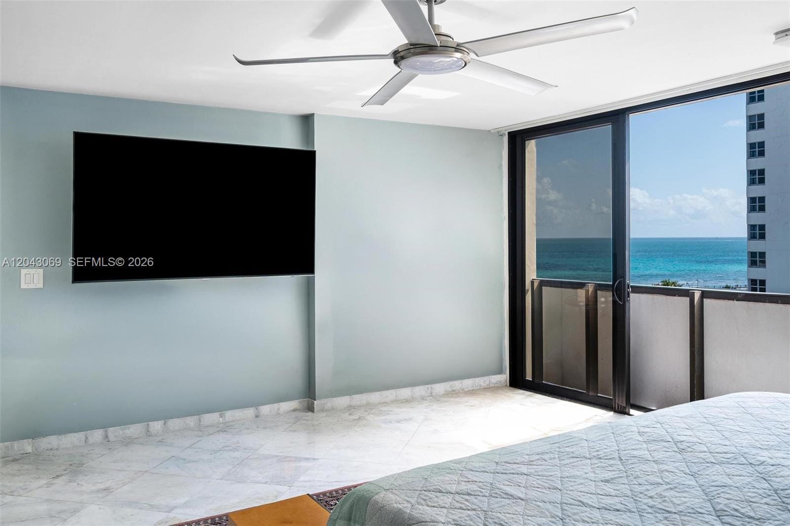 Building Photo - 1623 Collins Ave