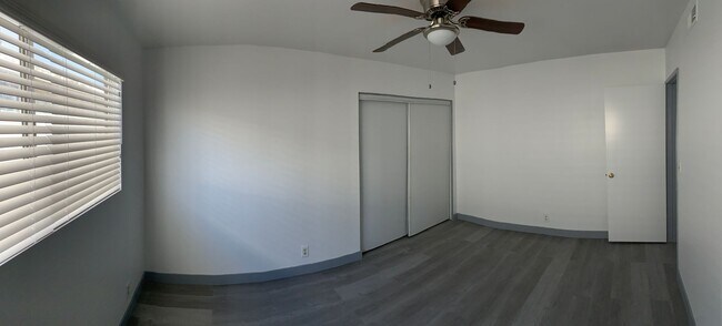 Building Photo - Julian House (DMM125)