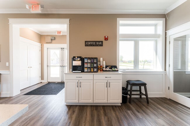 Building Photo - 2368 Concord Dr