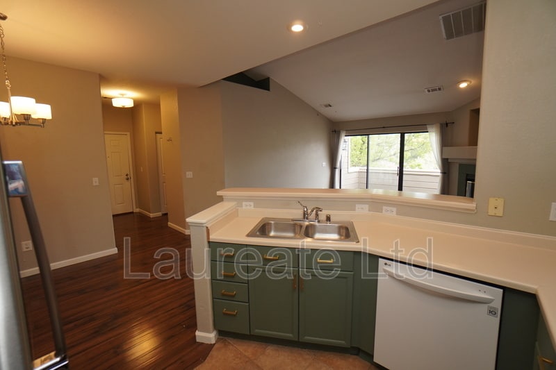 Building Photo - 7474 S Alkire St