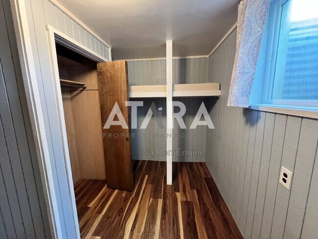 Building Photo - 270 2020 N