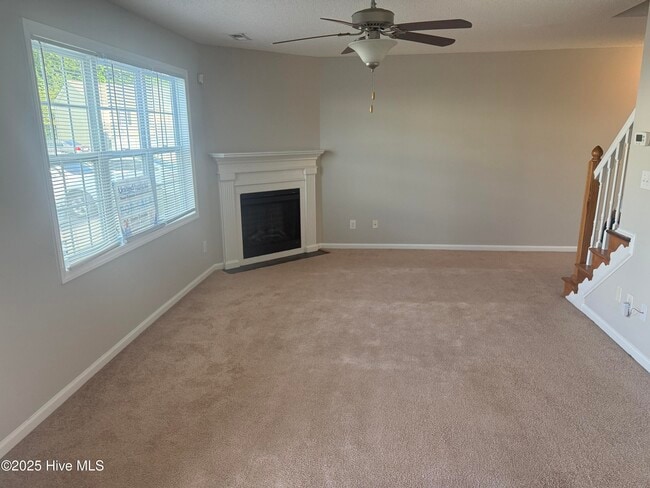 Building Photo - 1222 Cross Creek Cir